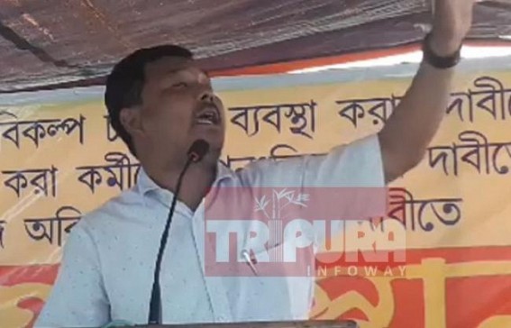 TYF leader asks Biplab Deb to open factory of Cows and Hens, Tripura CM's regular gaffes trolls in social media TYF leader asks Biplab Deb to open factory of Cows and Hens, Tripura CM's regular gaffes trolls in social media